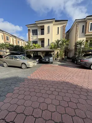 4bdrm Duplex in Ikate Lekki for rent