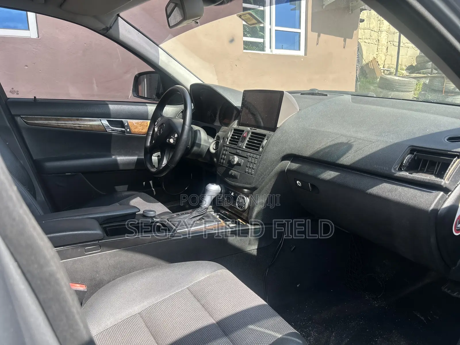 Mercedes-Benz C200 2009 Black