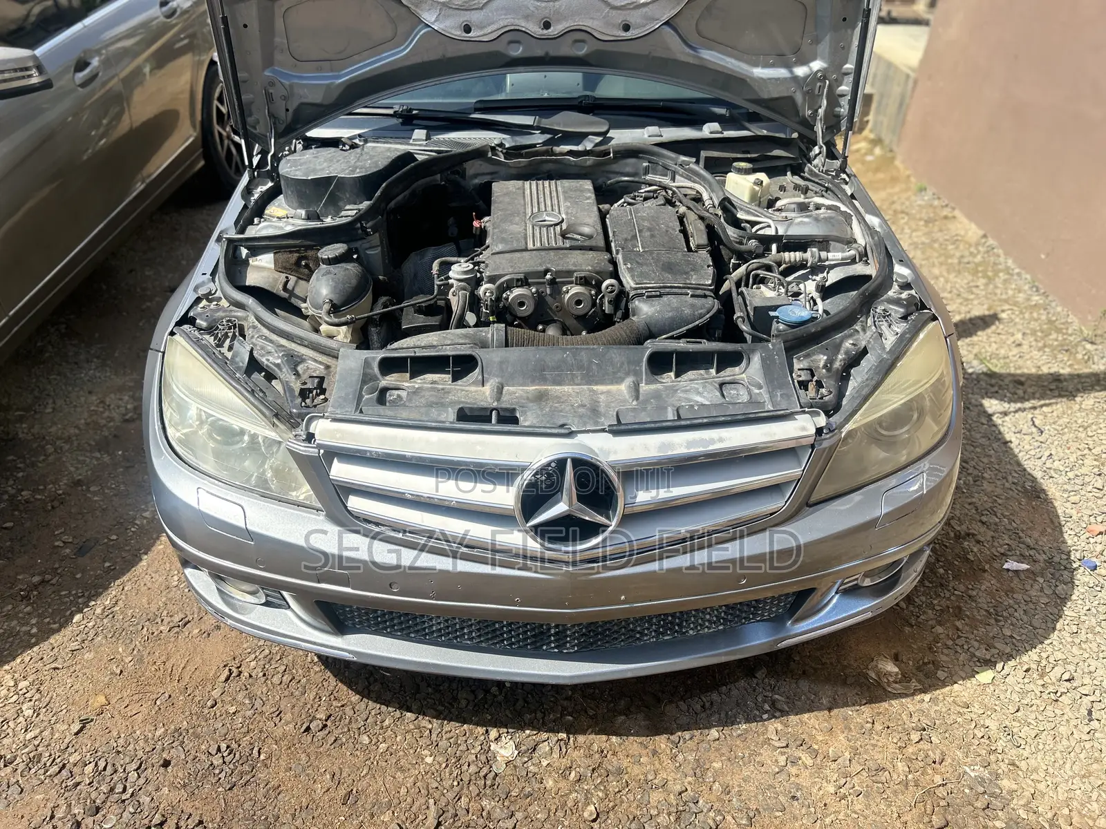 Mercedes-Benz C200 2009 Black