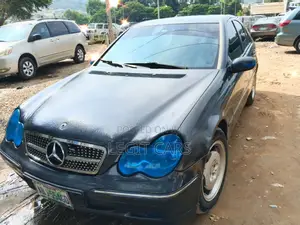 Mercedes-Benz C240 2004 Blue