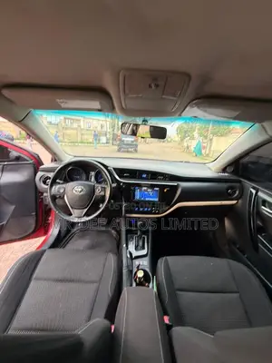 Toyota Corolla 2017 Red