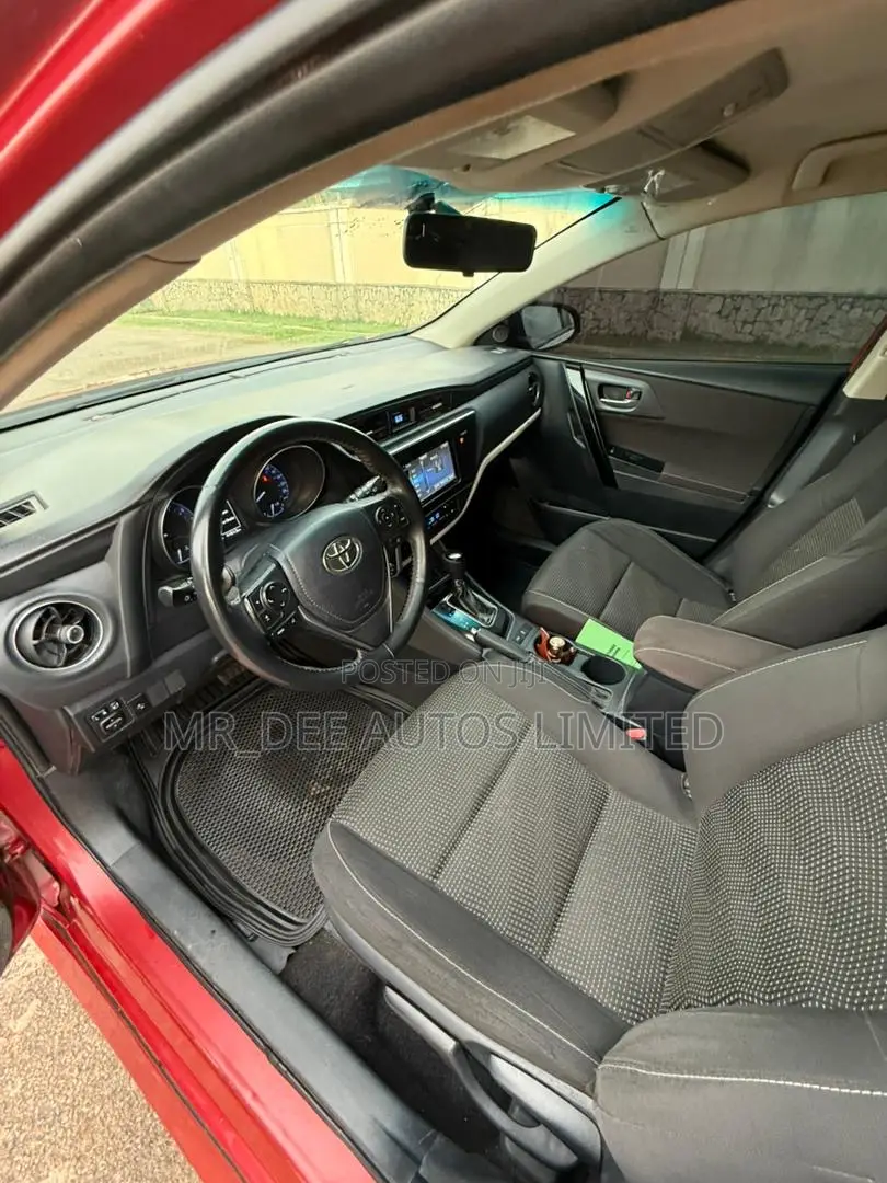Toyota Corolla 2017 Red