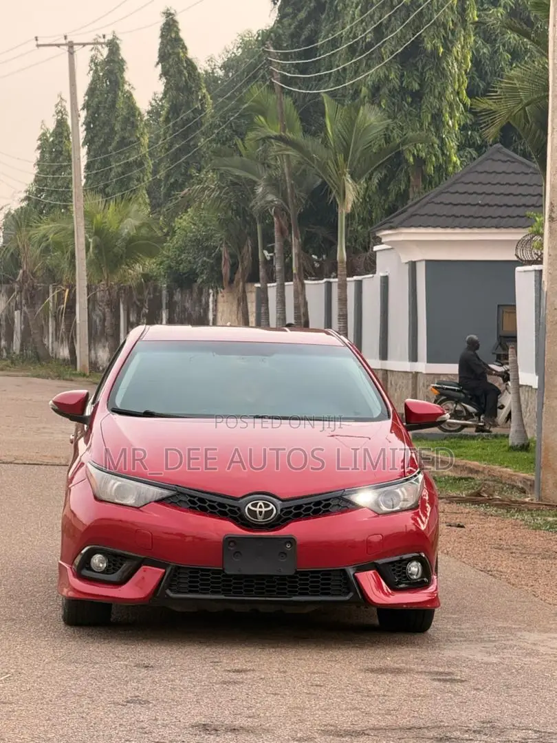 Toyota Corolla 2017 Red