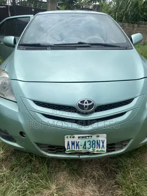 Toyota Yaris 2008 Gray