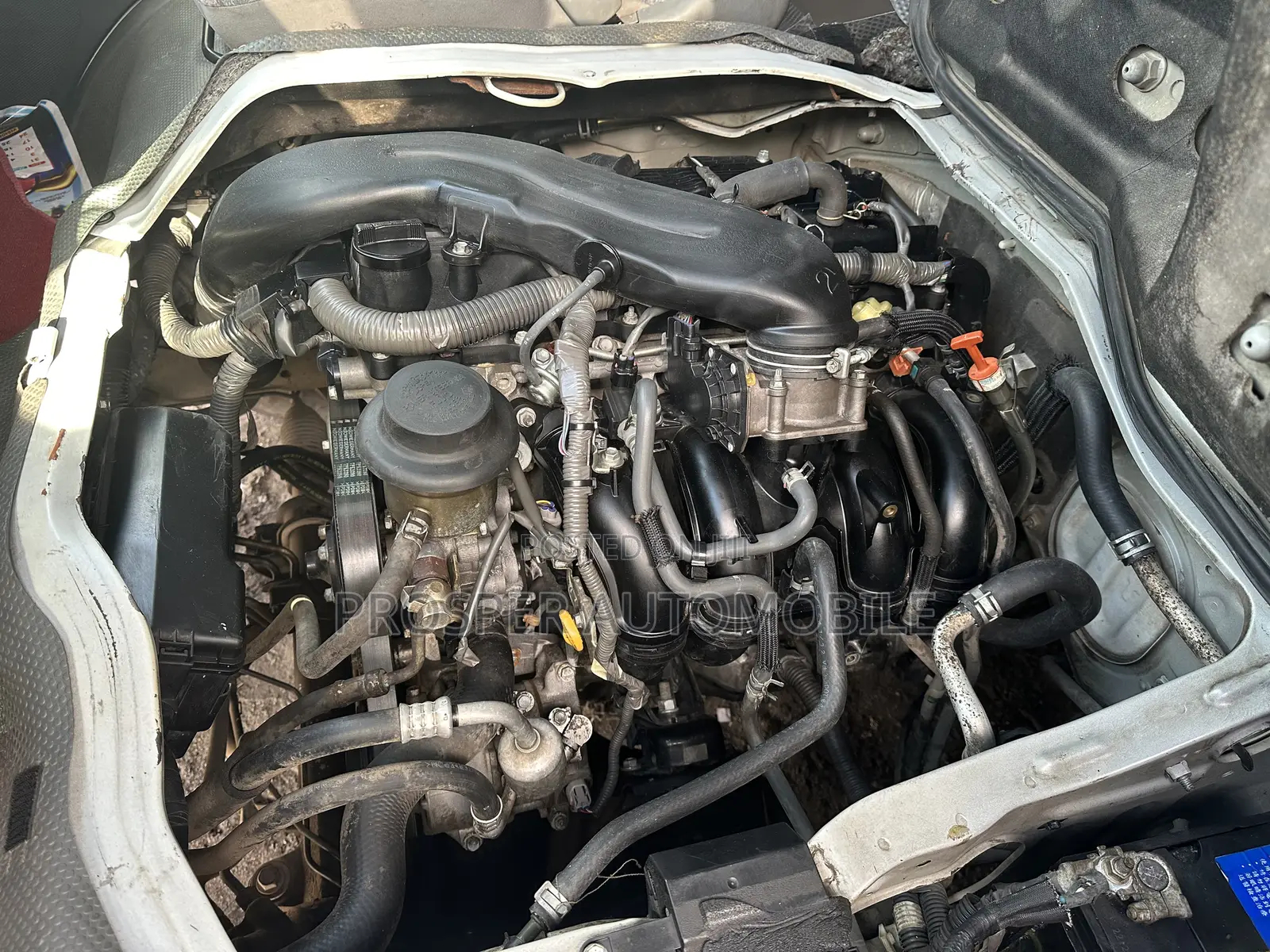 Toyota HiAce 2016 Brown