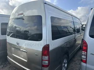 Toyota HiAce 2016 Brown