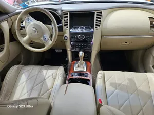 Infiniti FX35 2009 White