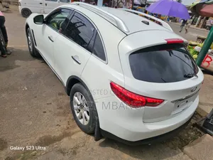 Infiniti FX35 2009 White