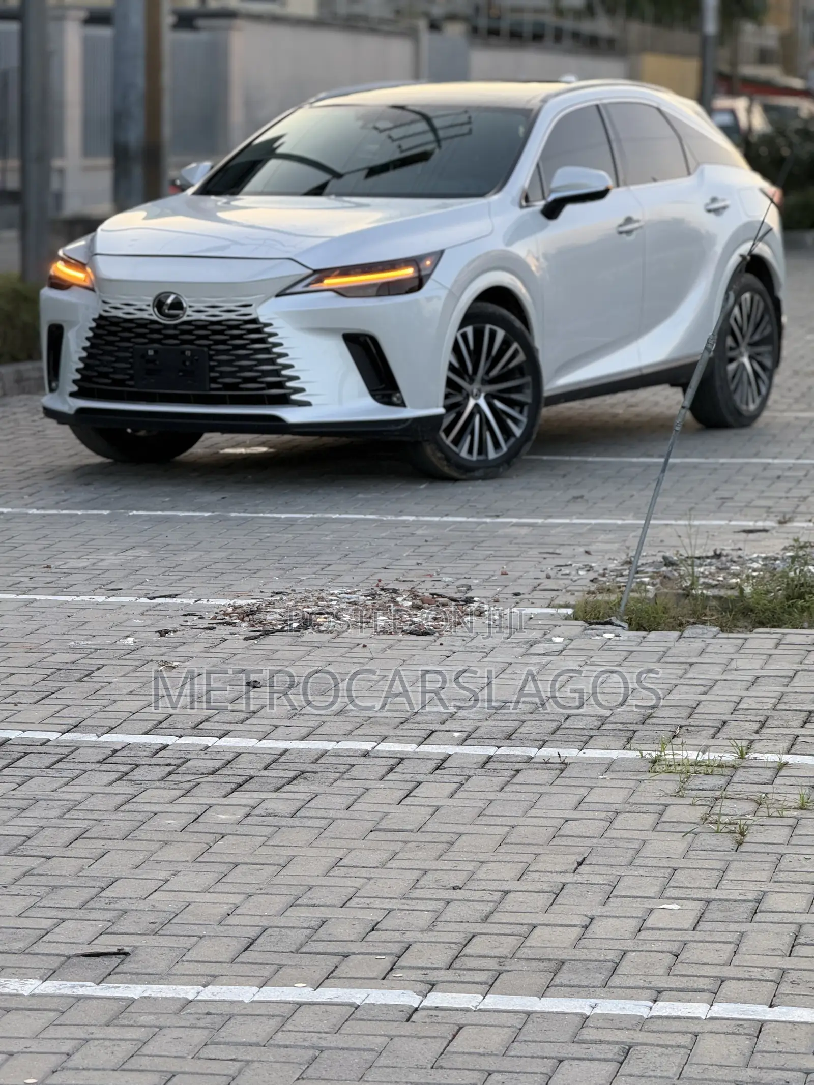 Lexus RX 2024 White
