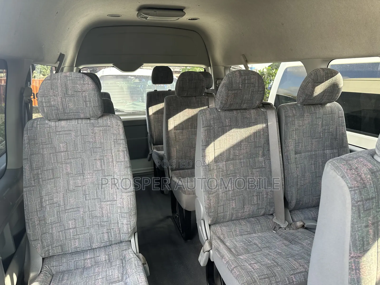 Toyota HiAce 2016 Brown