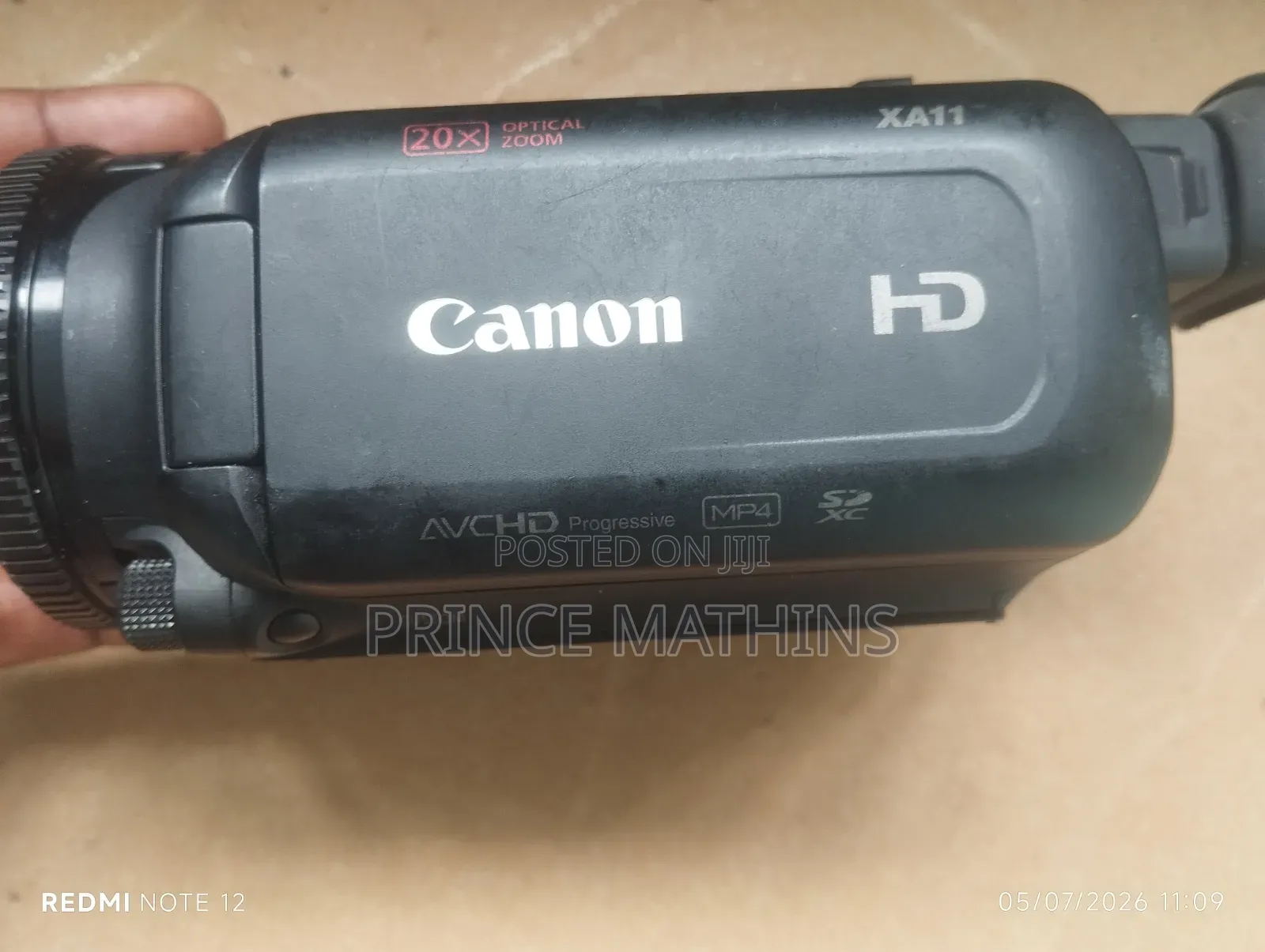 Canon Xa11