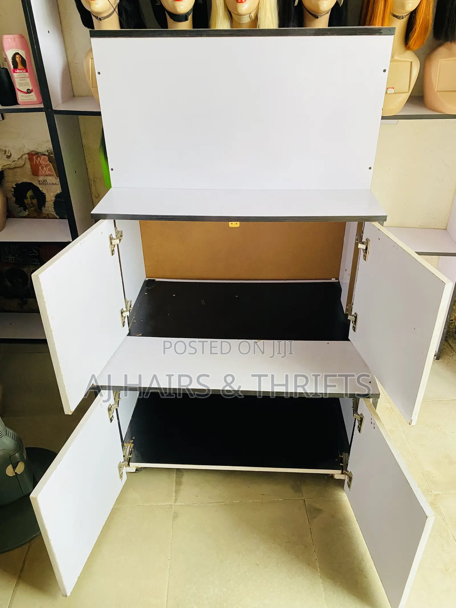 Cupboard Shelf For Shop Display