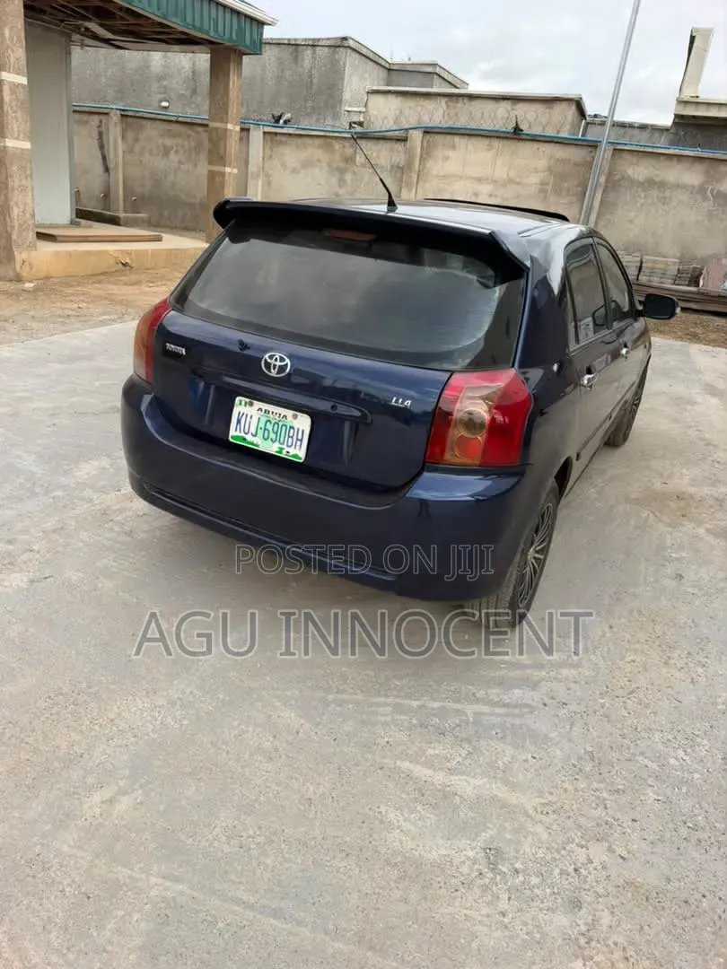 Toyota Corolla 2005 Blue