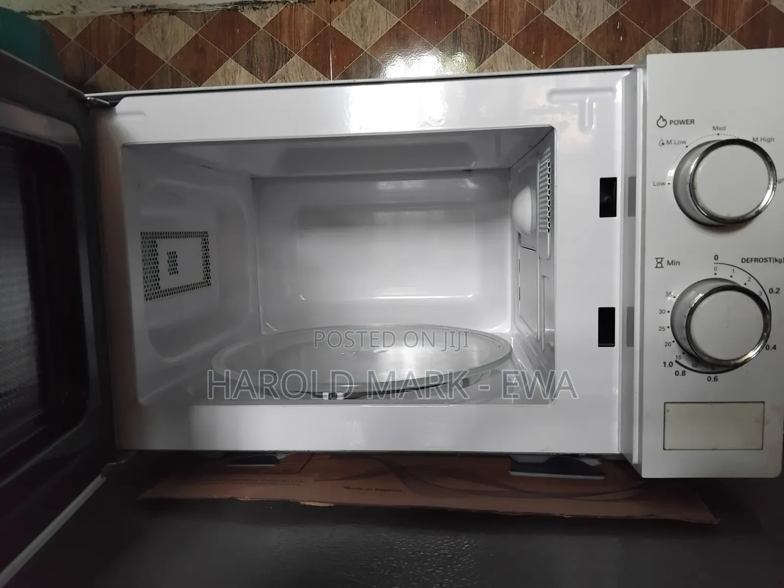 20l Hisense Microwave