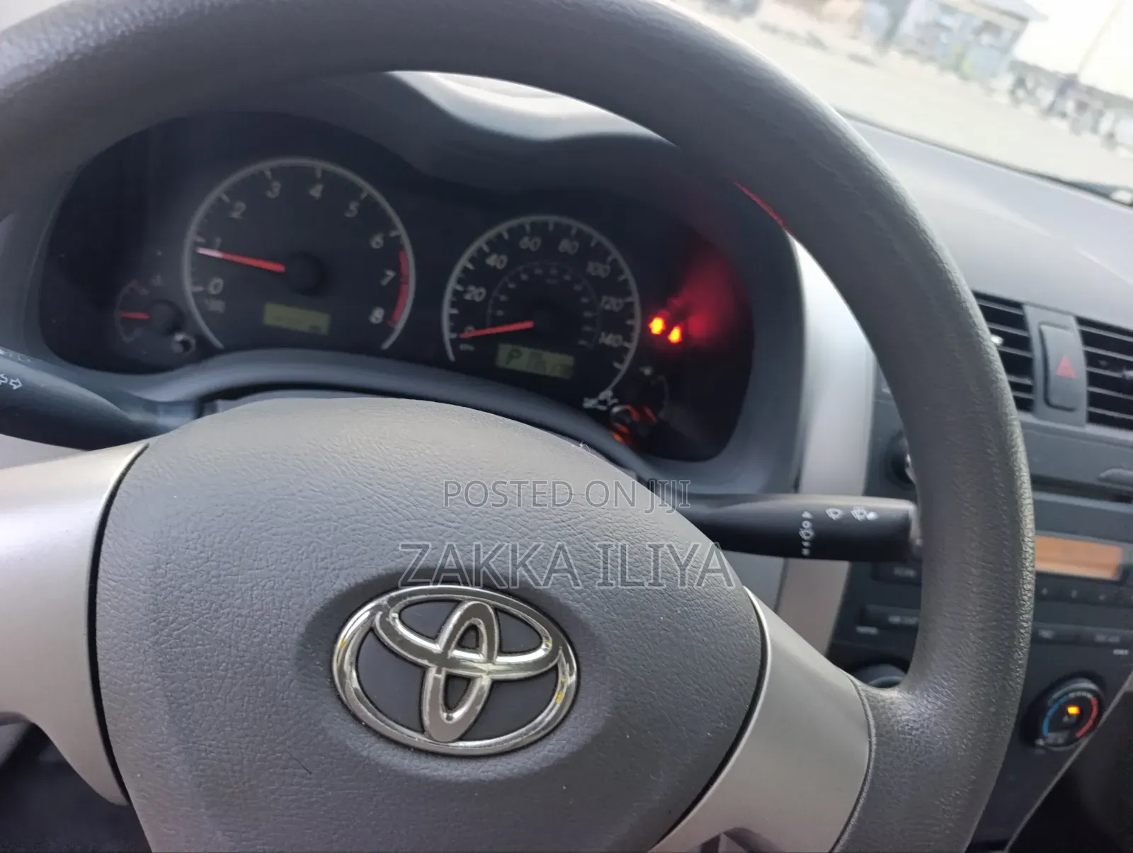 Toyota Corolla 2010 Silver