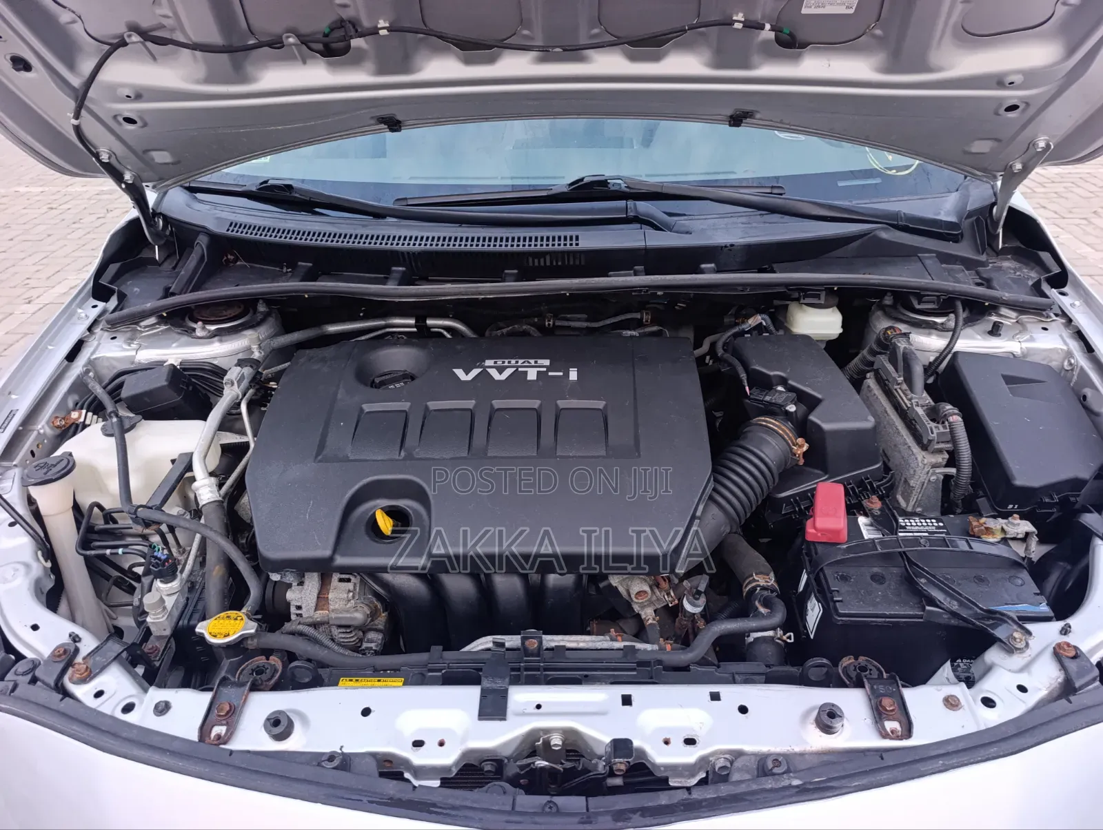 Toyota Corolla 2010 Silver