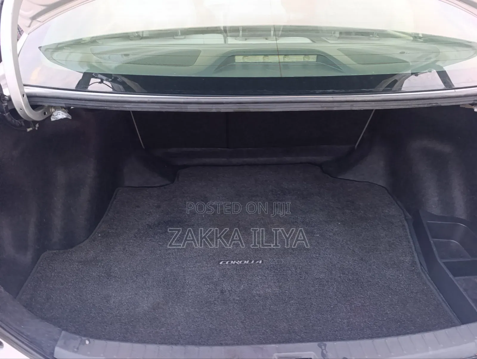 Toyota Corolla 2010 Silver