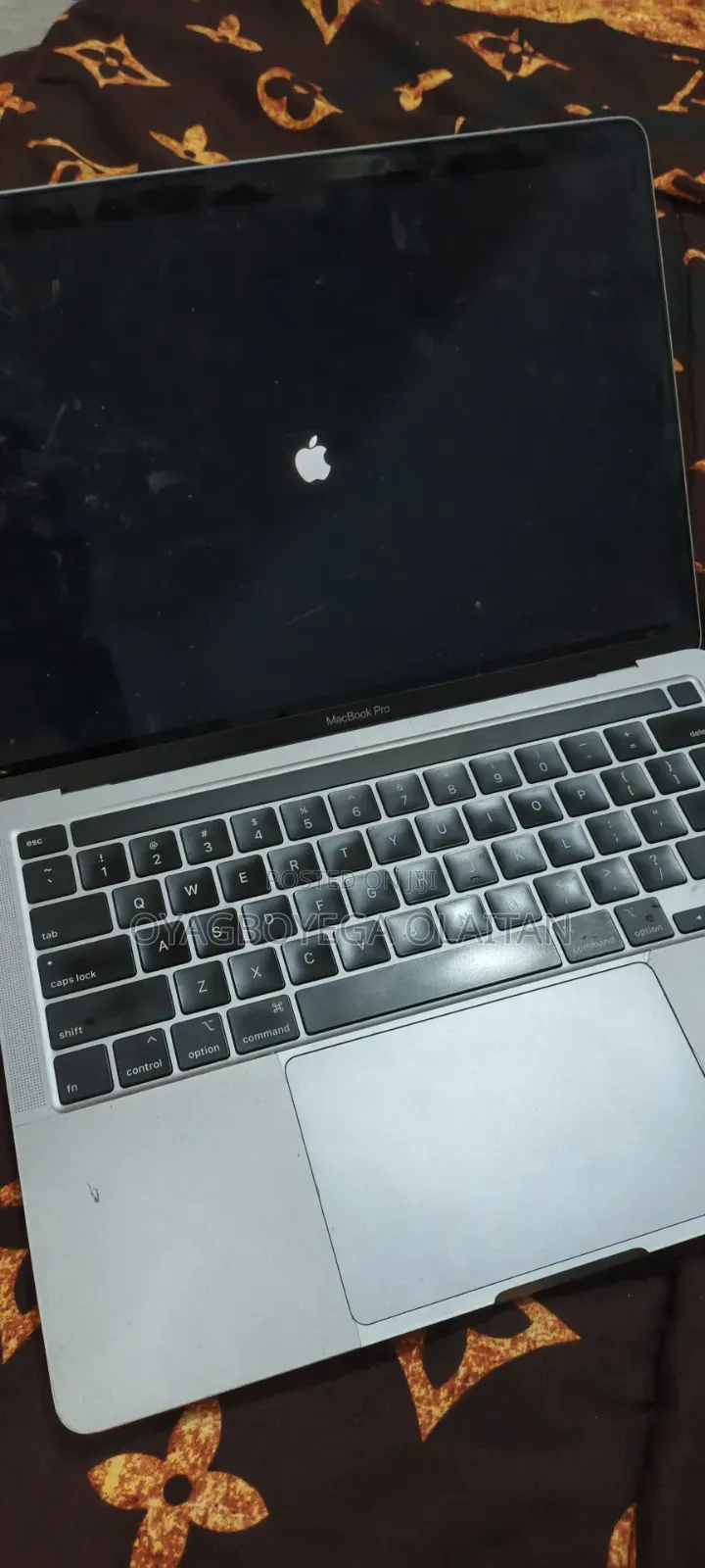 Laptop Apple MacBook 2020 8GB Intel Core i5 SSD 256GB