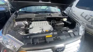 Toyota Highlander Limited 2012 Gray