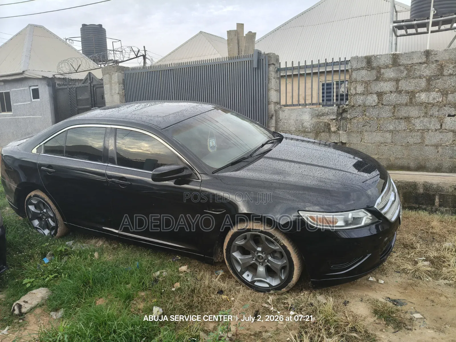 Ford Taurus 2010 Black