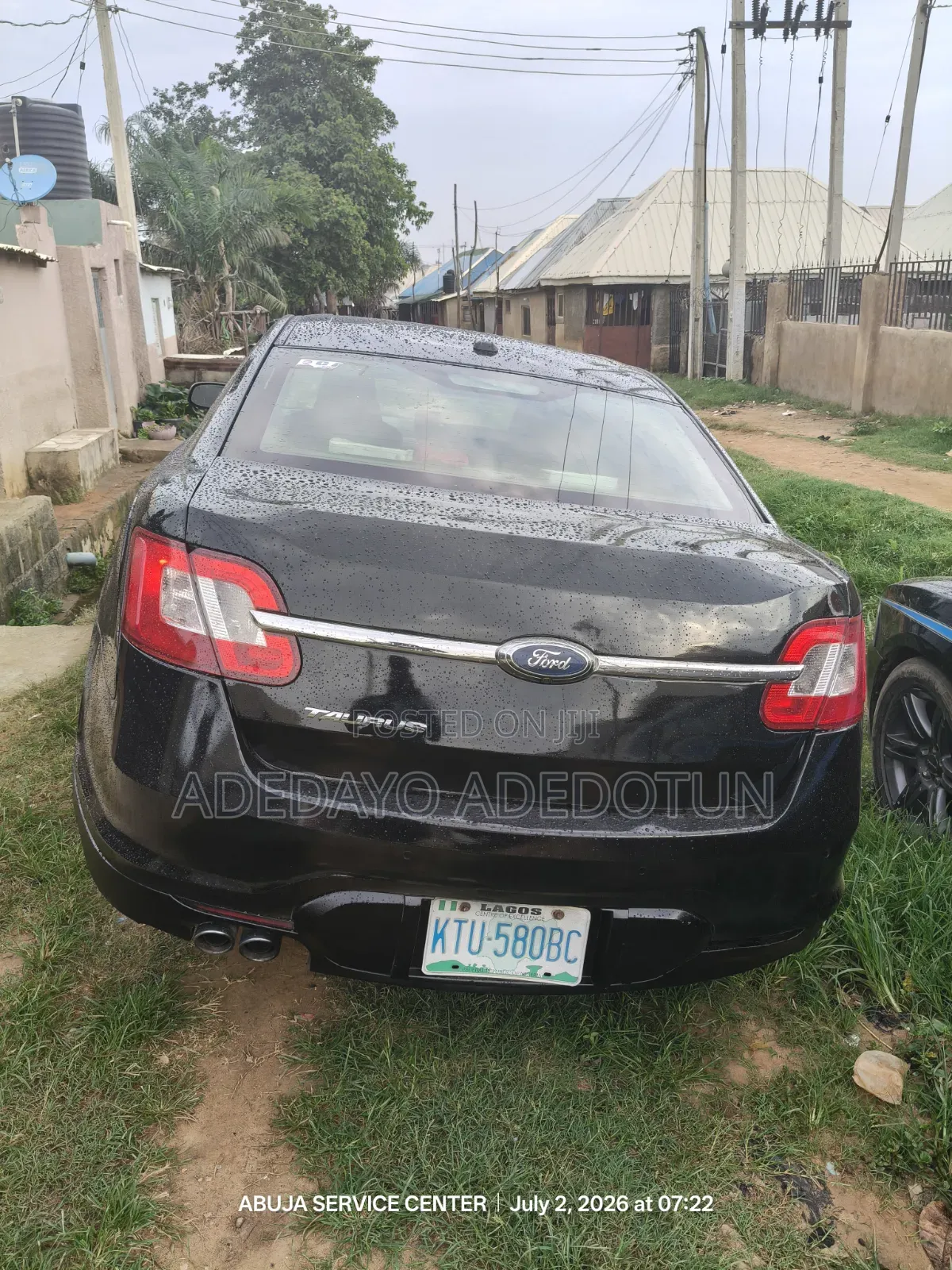 Ford Taurus 2010 Black
