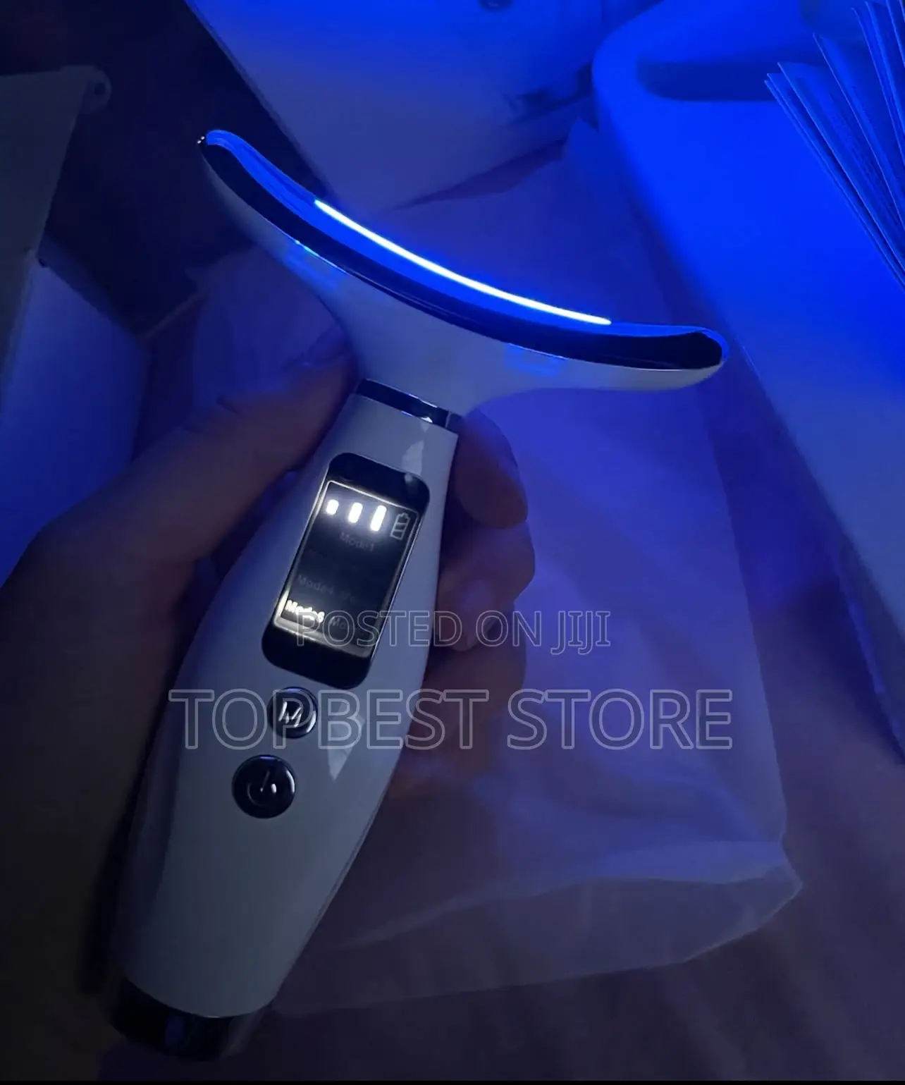 Electric Facial Massager With Face Moisturizer.