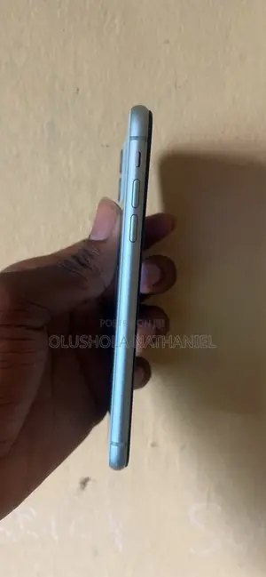 Apple iPhone 11 64 GB Green