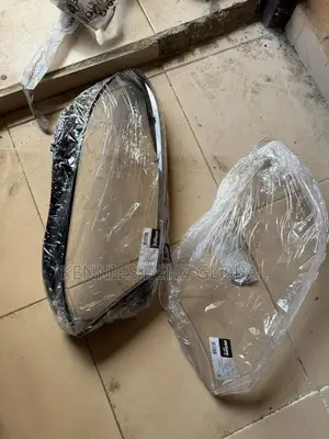 Mercedes Benz Body Spare Parts