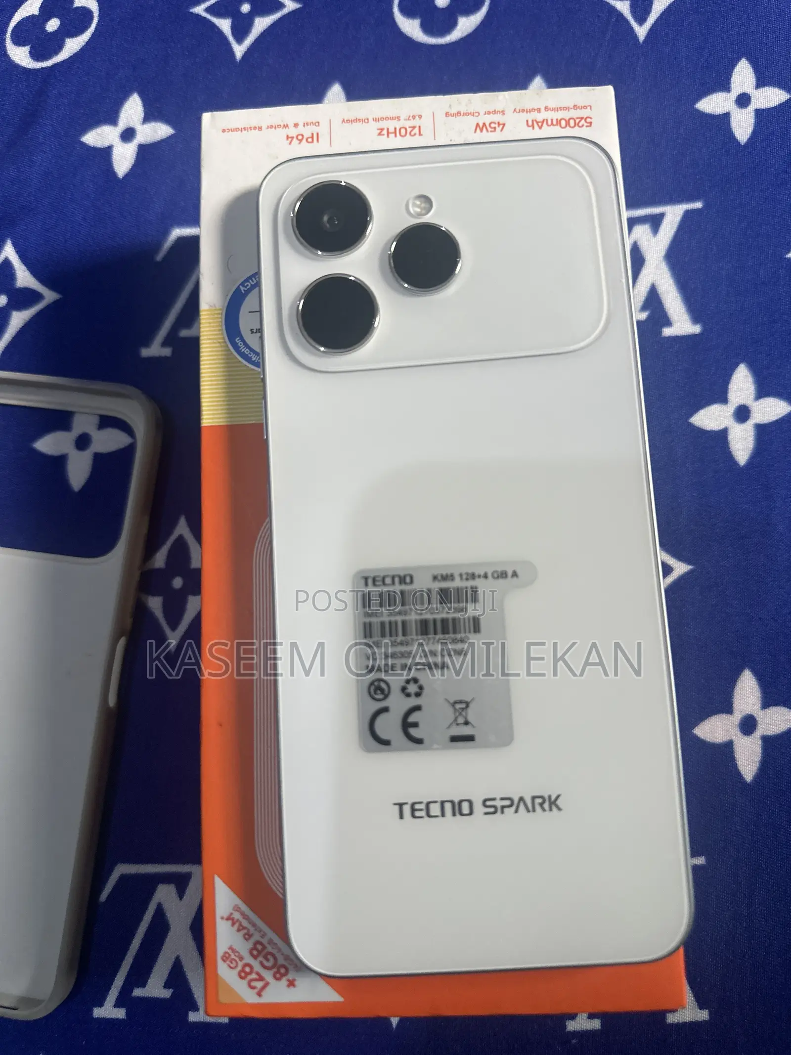 Tecno Spark 40 128 GB Silver