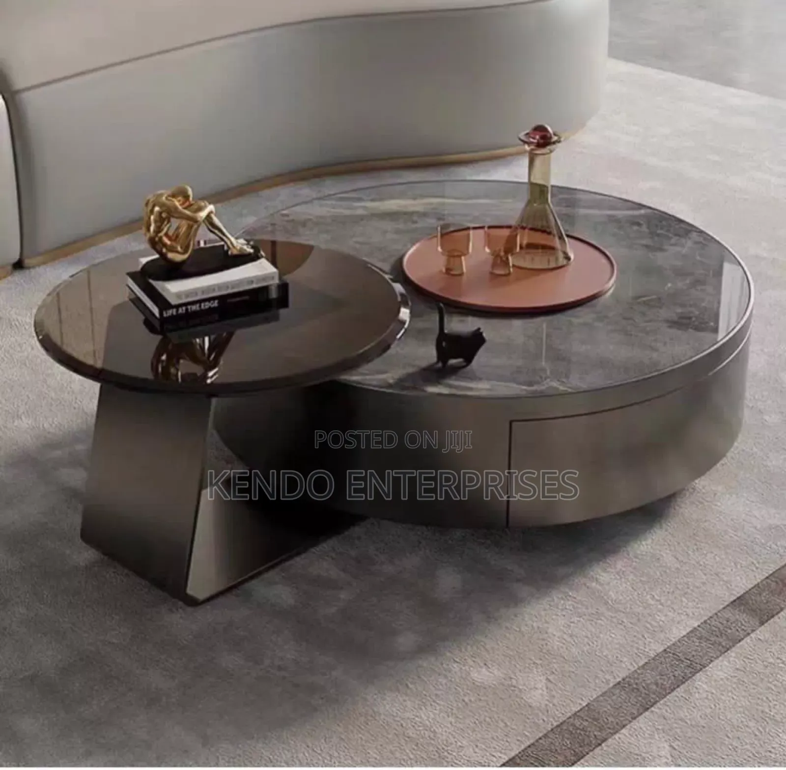 Royal Center Table