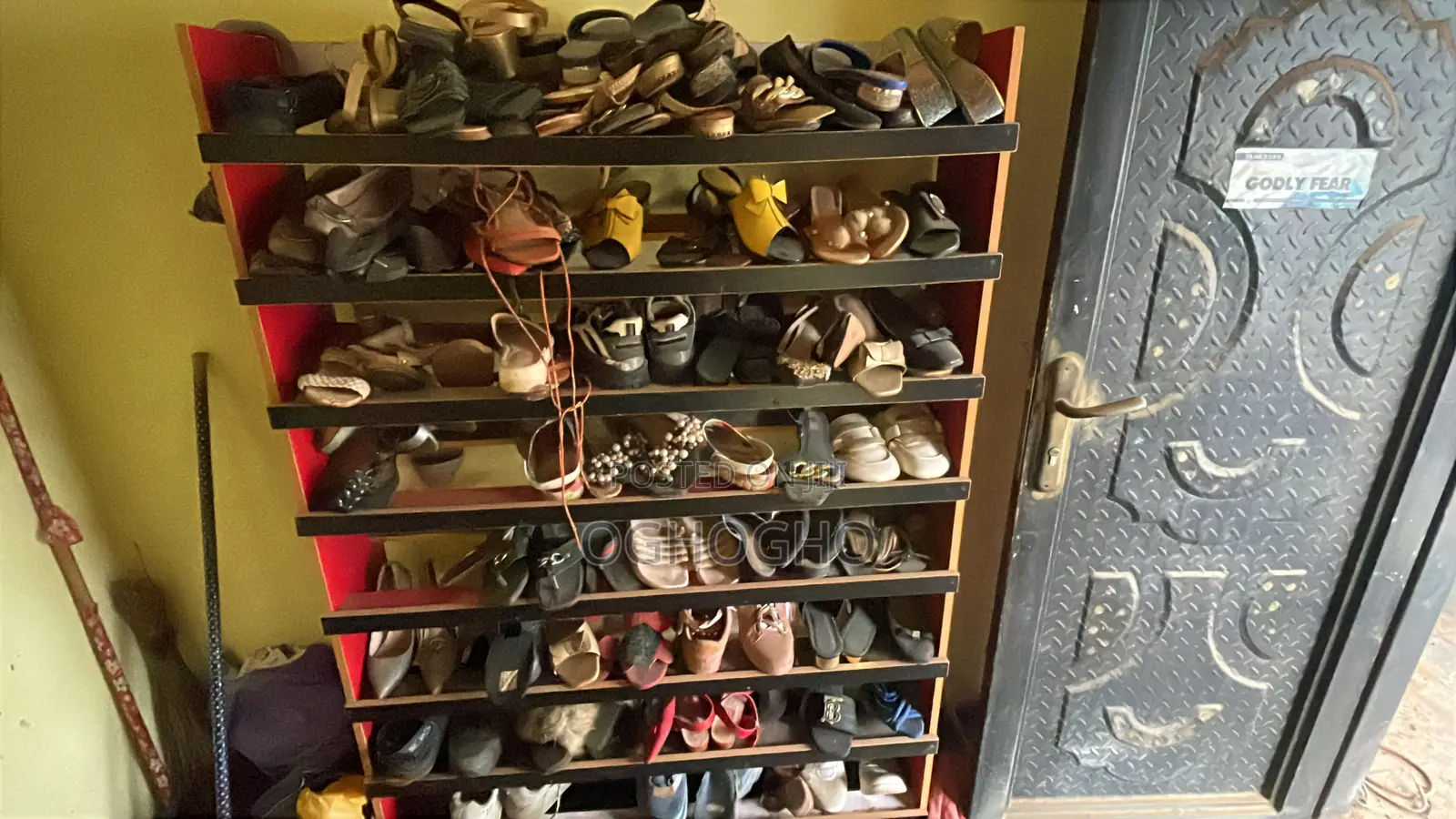 Shoe Rack With Different Compartments