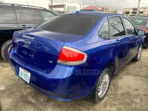 Ford Focus 2011 Blue