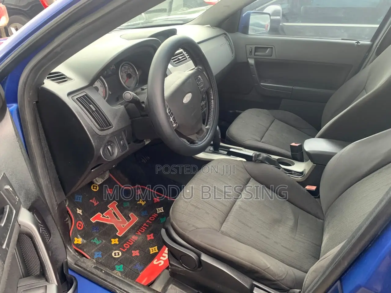 Ford Focus 2011 Blue
