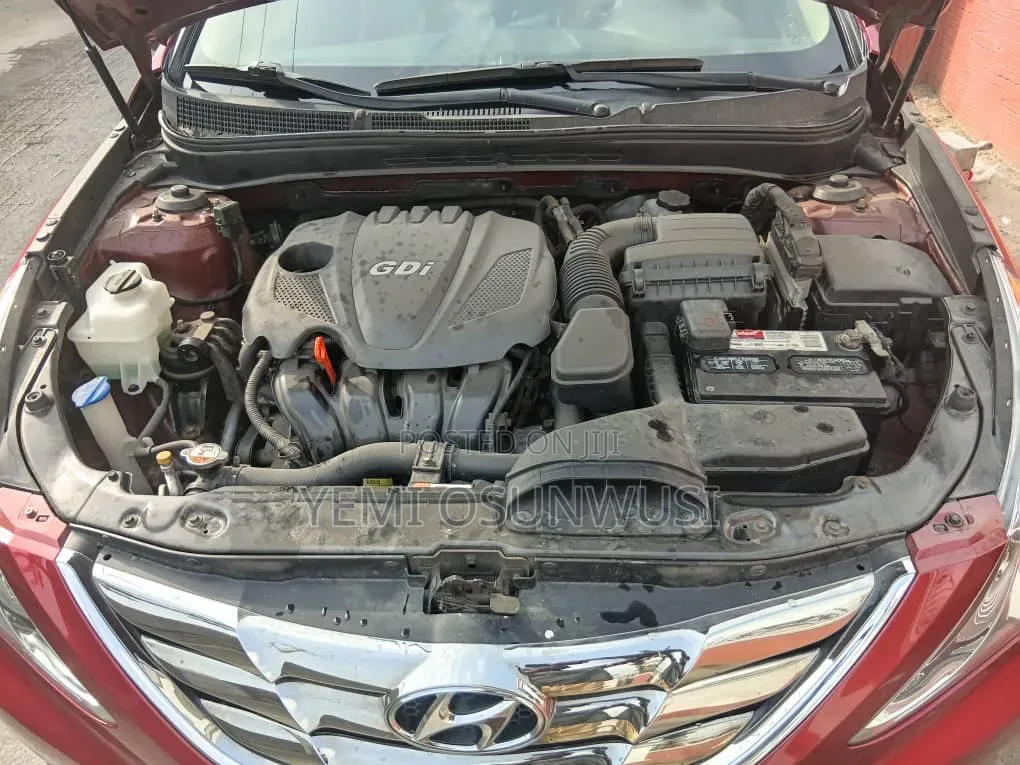 Hyundai Sonata 2013 Red
