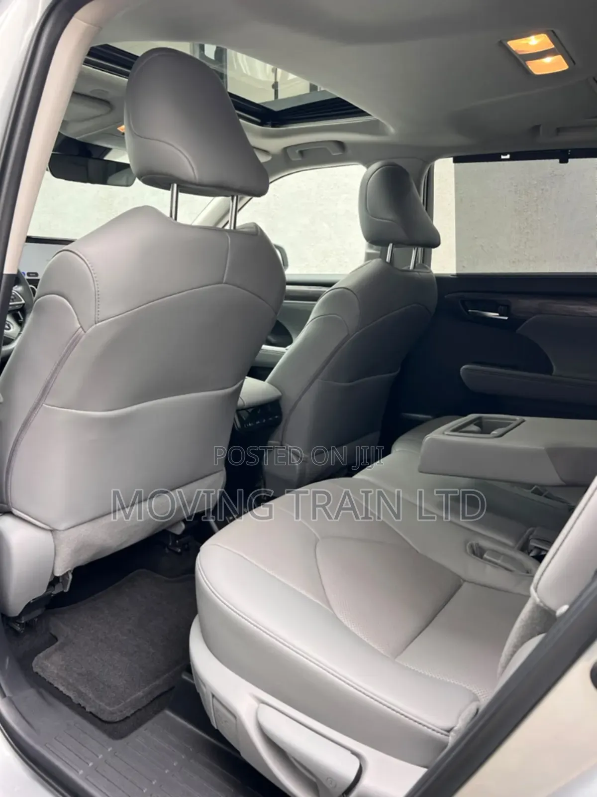 Toyota Highlander 2024 Silver