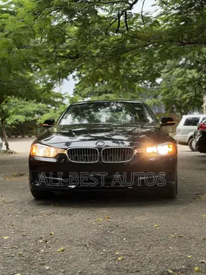 BMW 320i 2013 Black