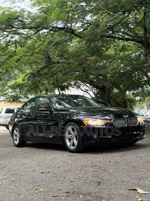 BMW 320i 2013 Black