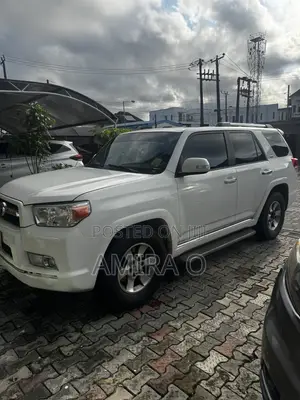 Toyota 4-Runner SR5 4WD 2011 White