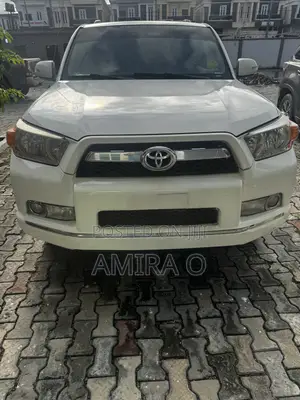 Toyota 4-Runner SR5 4WD 2011 White