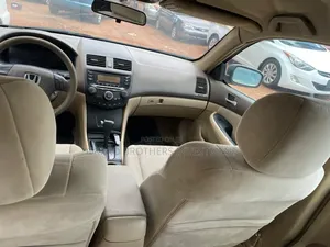 Honda Accord 2007 Beige