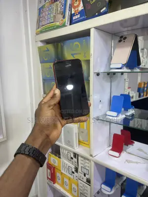 Apple iPhone XR 64 GB White
