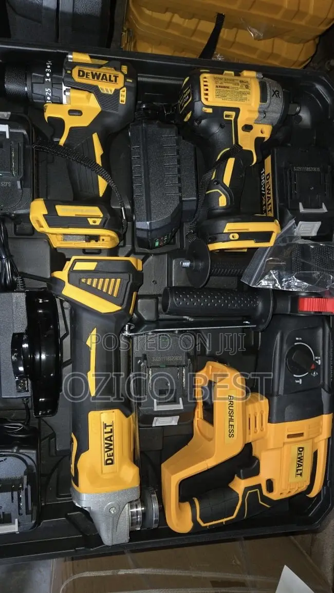 Dewalt 4-in-1 Cordless Power Tool Combo Kit