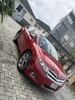 Toyota Venza AWD 2010 Red