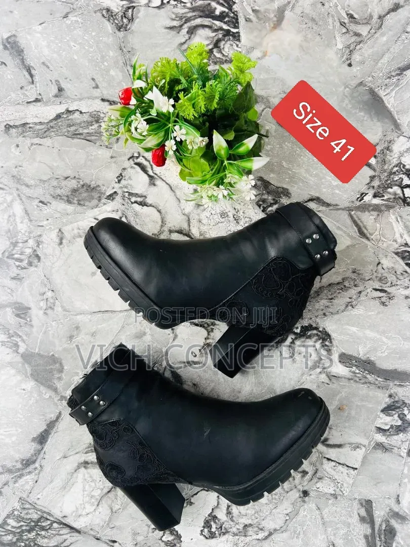 Thrift Ankle Boot