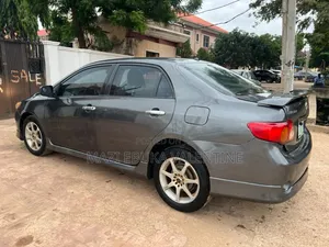 Toyota Corolla 2009 Gray