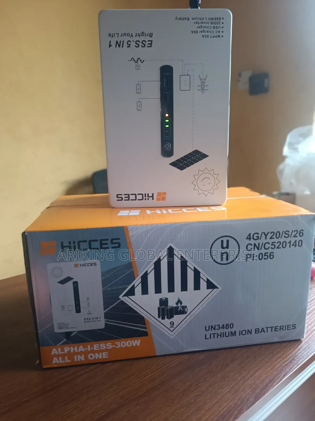 Hicces Portable Solar Energy Storage System – 300w