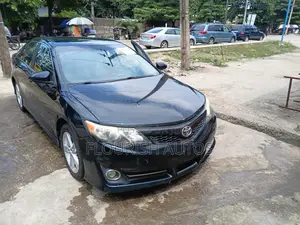 Toyota Camry SE 4dr Sedan (2.5L 4cyl 6A) 2013 Black