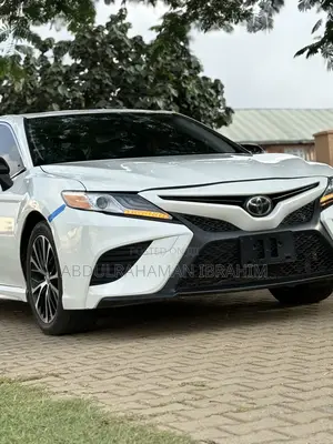 Toyota Camry 2017 White