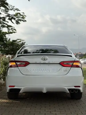 Toyota Camry 2017 White