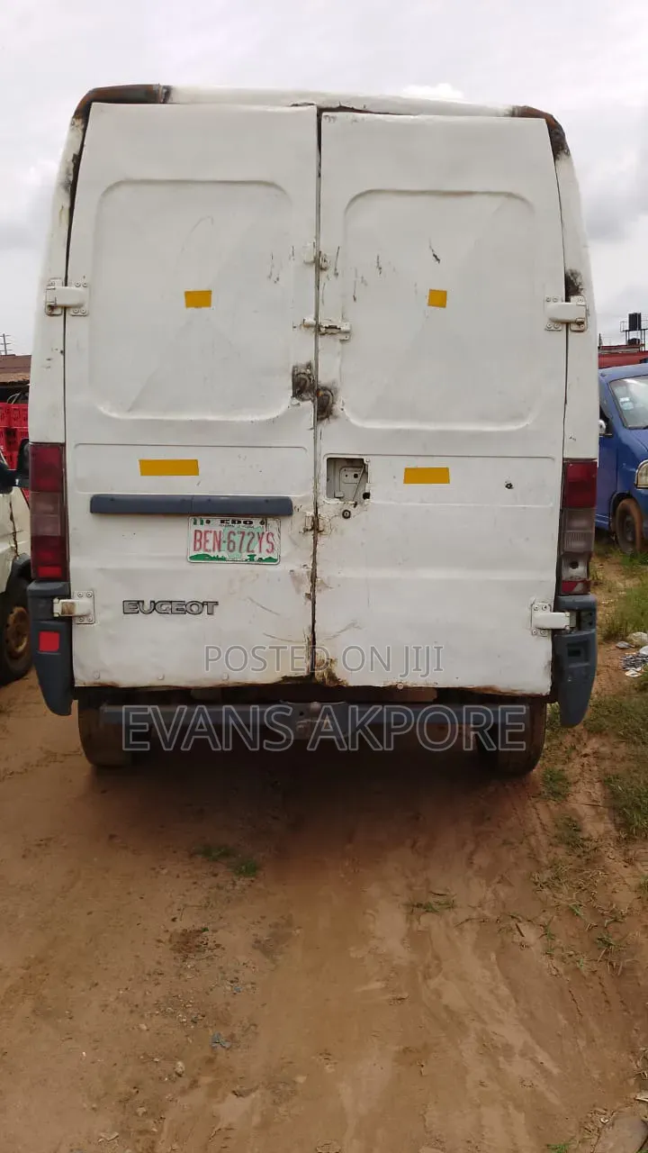 Peugeot Boxer 2005 White